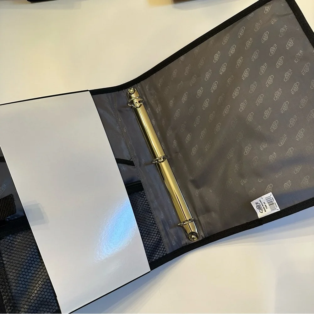 NWT CASE IT THE LOCKER PRE-2 THE PREMIUM BINDER RINGER 1